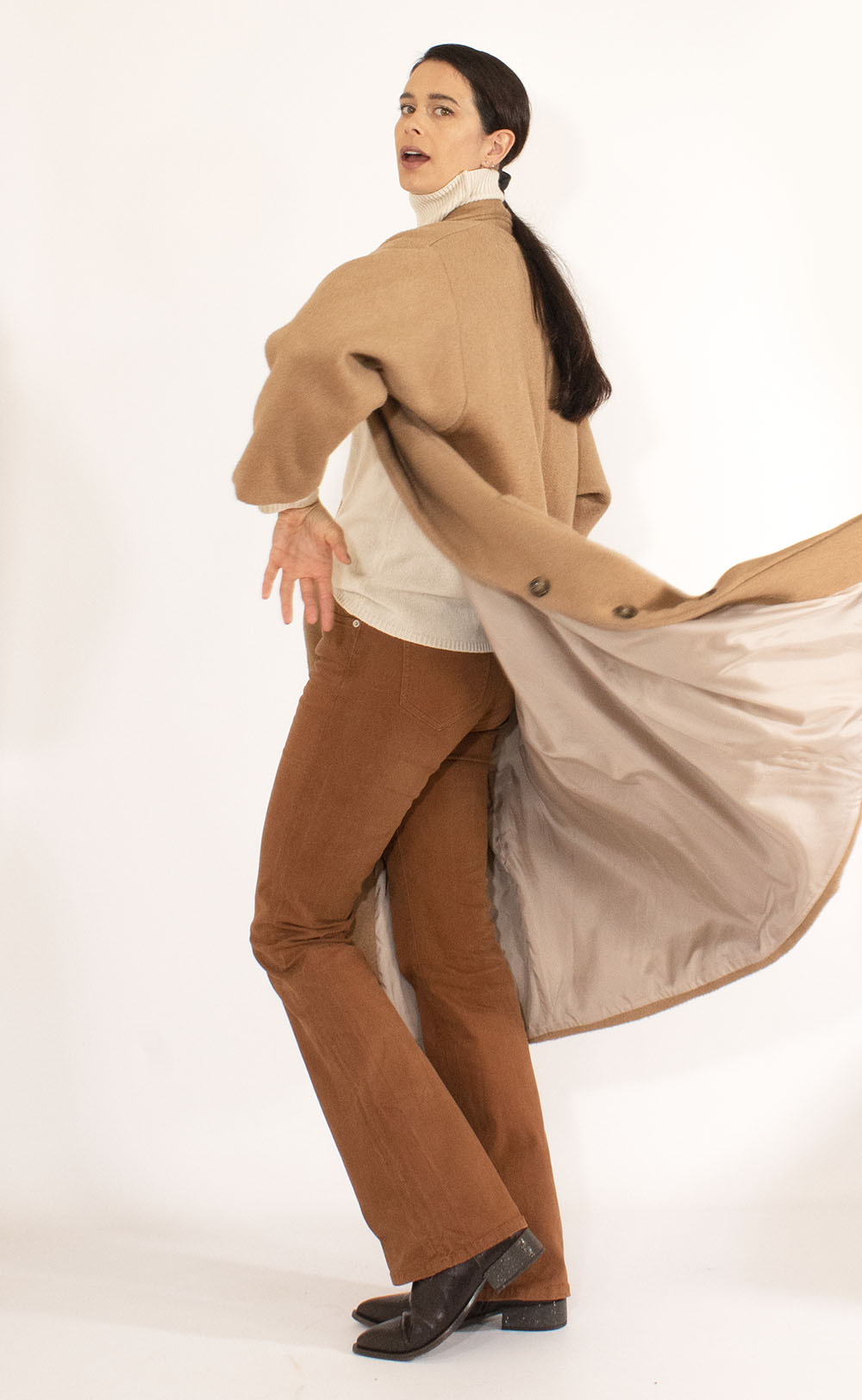 Cappotto con martingala color cammello Lana e Cashmere